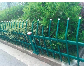 草坪护栏